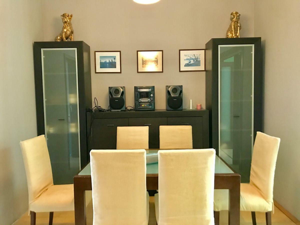 Han Krum 2 Bedroom Central Flat ソフィア エクステリア 写真
